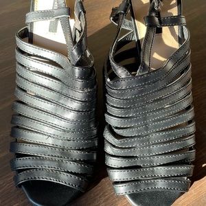 Forever 21 black wedge shoes